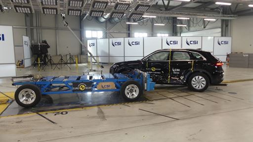 Audi Q5 Side Mobile Barrier test 2025 after crash