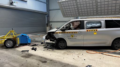 Ford Tourneo Custom Mobile Progressive Deformable Barrier test 2024 after crash