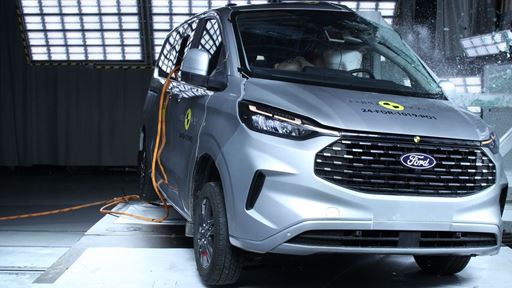 Ford Tourneo Custom Side Pole test 2024