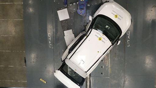 Kia EV3 Side Pole test 2025 after crash