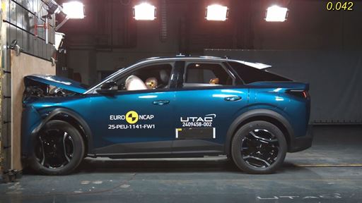Peugeot 3008 Full Width Rigid Barrier test 2025