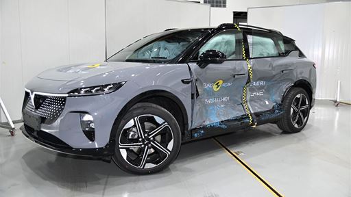 Voyah COURAGE Side Mobile Barrier test 2025 after crash