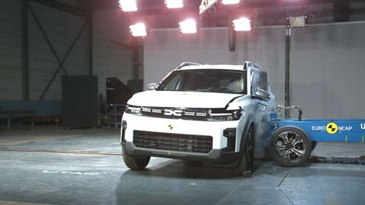 Dacia Bigster Side Mobile Barrier test 2024