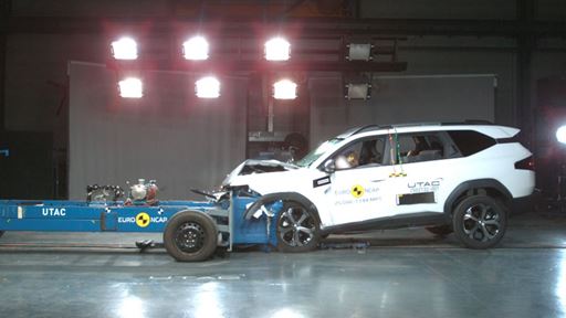 Dacia Bigster Mobile Progressive Deformable Barrier test 2024