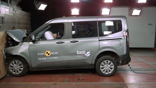 Ford Tourneo Courier Full Width Rigid Barrier test 2025