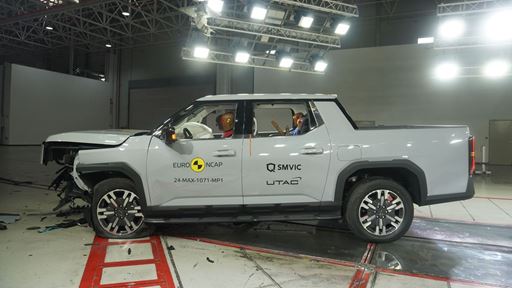 Maxus eTERRON 9 Mobile Progressive Deformable Barrier test 2024 after crash