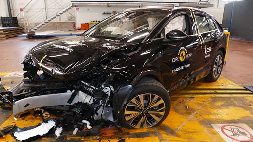 Audi Q4 e tron Mobile Progressive Deformable Barrier test 2025 after crash