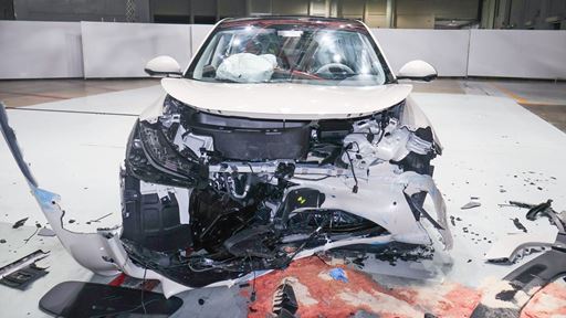 IM IM6 Mobile Progressive Deformable Barrier test 2025 after crash