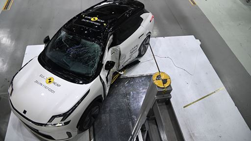 Lynk Co 08 Side Pole test 2025 after crash