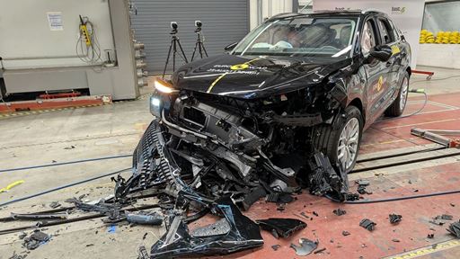 Audi Q3 Mobile Progressive Deformable Barrier test 2025 after crash