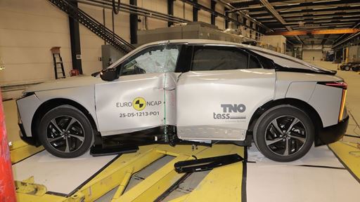 DS N 8 Side Pole test 2025 after crash