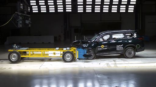 EBRO s800 Mobile Progressive Deformable Barrier test 2025