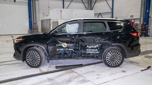 EBRO s800 Side Mobile Barrier test 2025 after crash
