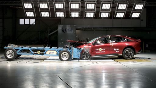 MAZDA 6e Mobile Progressive Deformable Barrier test 2025