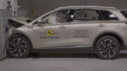 MG MGS6 EV Full Width Rigid Barrier test 2025