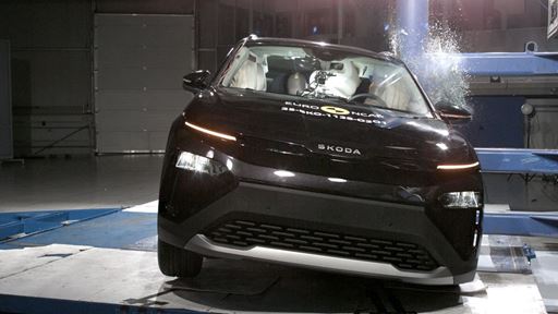 koda Elroq Side Pole test 2025