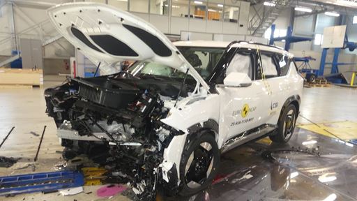 Kia EV5 Mobile Progressive Deformable Barrier test 2025 after crash