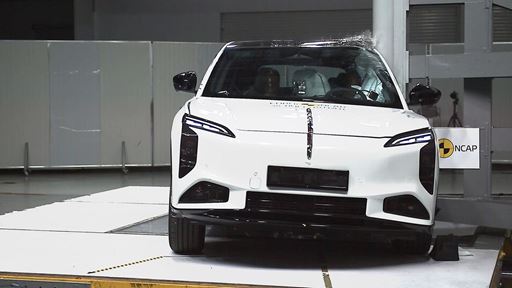 Hongqi EHS7 Side Pole test 2025