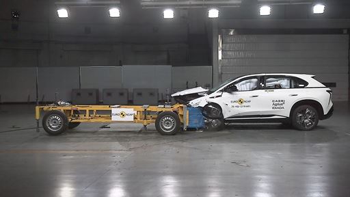 Hongqi EHS7 Mobile Progressive Deformable Barrier test 2025