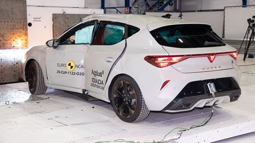 CUPRA Leon Side Pole test 2025 after crash
