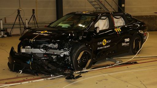 kia-ev4---mobile-progressive-deformable-barrier-test-2025---after-crash