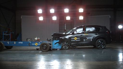 mazda-cx-5---mobile-progressive-deformable-barrier-test-2025