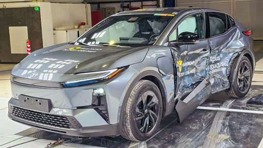 Toyota C HR Side Mobile Barrier test 2025 after crash