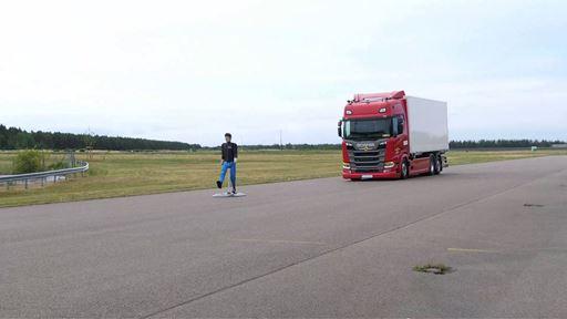 Scania R series 4x2 tractor unit 2026 test picture