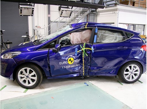 Ford Fiesta - Pole crash test 2017 - after crash