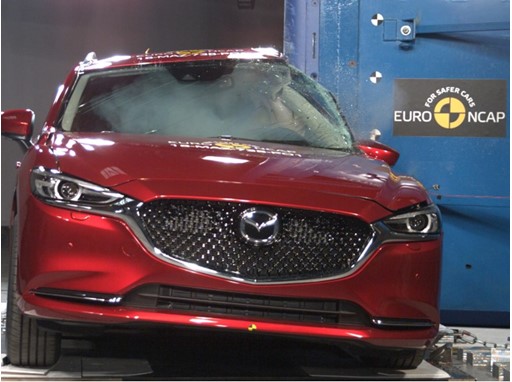 Mazda 6 - Pole crash test 2018