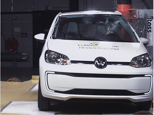 Volkswagen up! - Pole crash test 2019