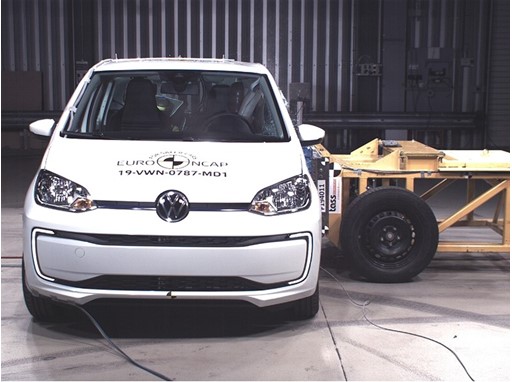 Volkswagen up! - Side crash test 2019