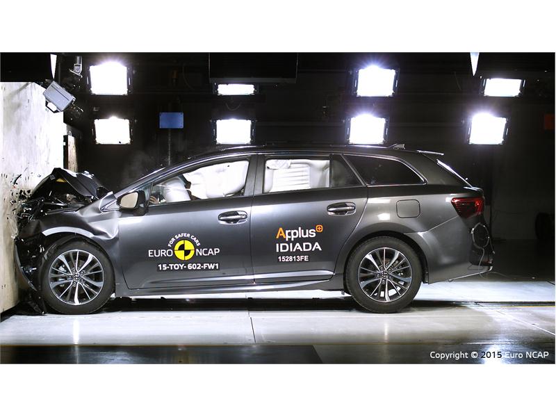 Euro Ncap Newsroom Toyota Avensis Frontal Full Width Test 15