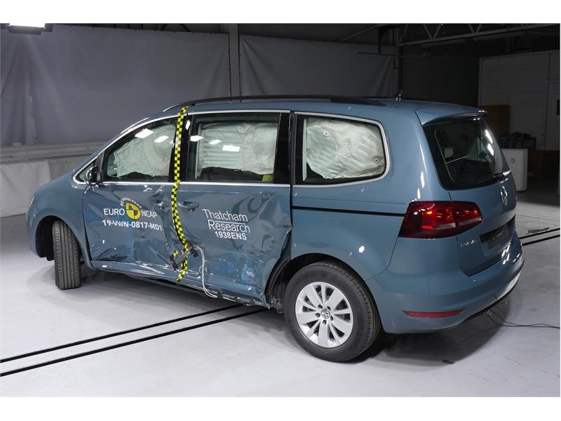 Euro NCAP Newsroom : Volkswagen Sharan - Side crash test 2019 - after crash