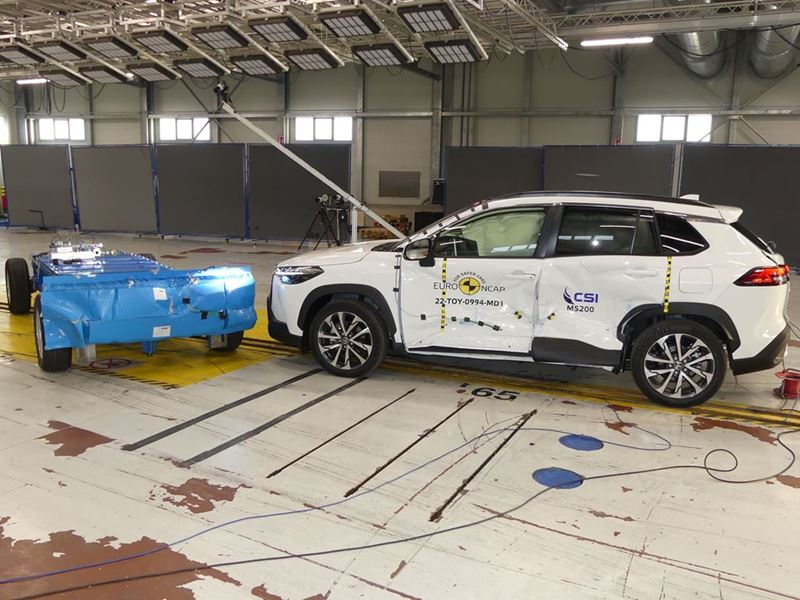 Euro NCAP Newsroom : Toyota Corolla Cross - Side Mobile Barrier test ...