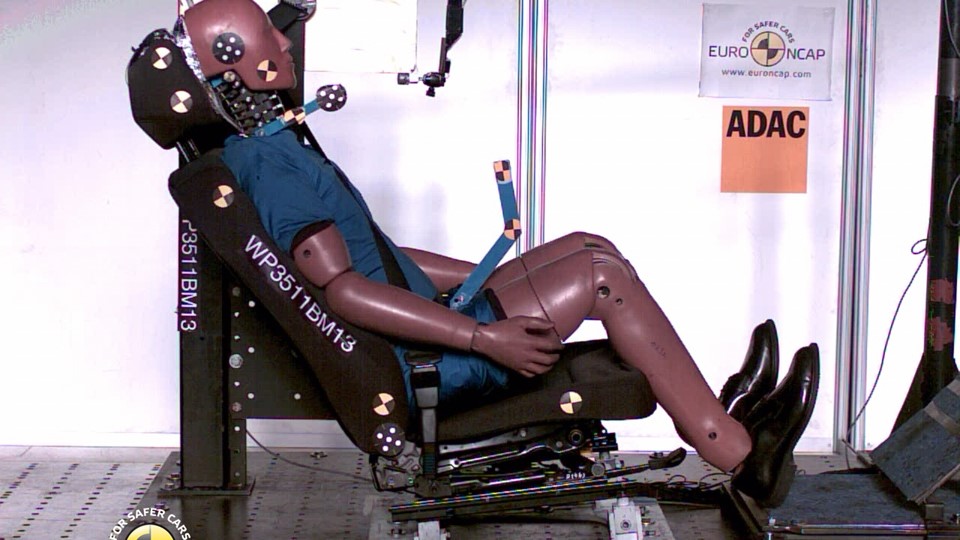 BMW 1 Series – Whiplash crash test