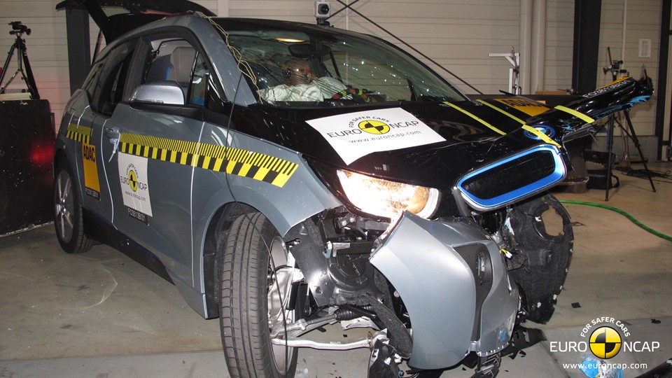 BMW i3 - Frontal crash test 2013 - after crash 2