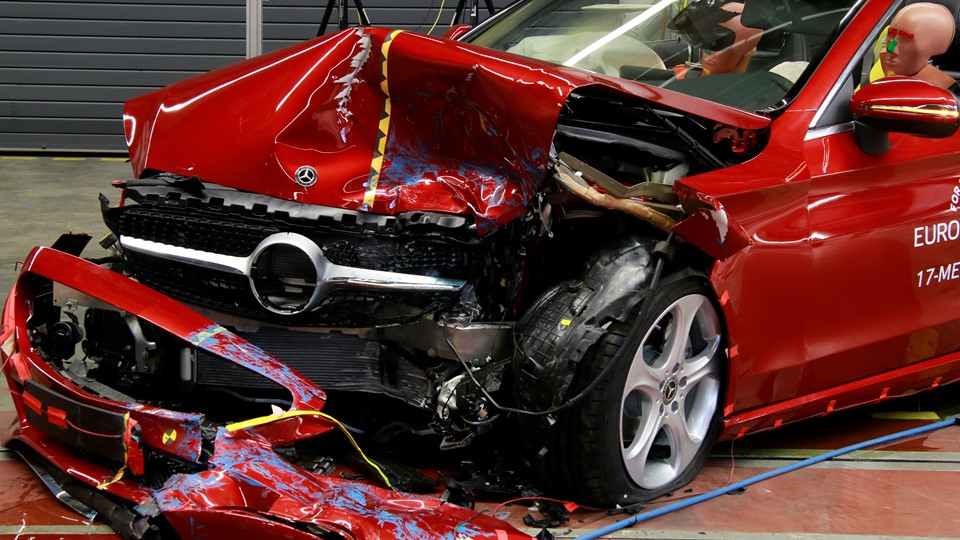 Mercedes-Benz C-Class Cabriolet- Frontal Offset Impact test 2017 - after crash