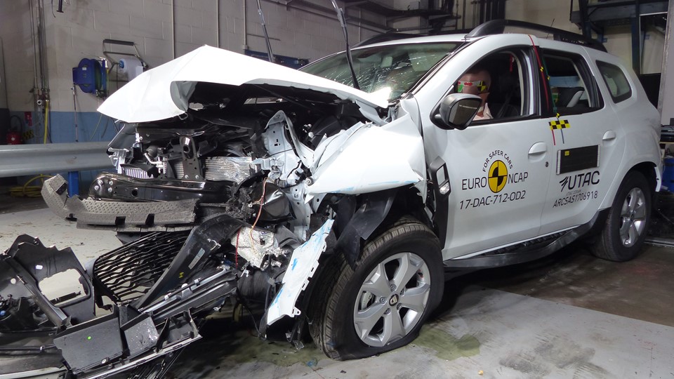 Dacia Duster - Frontal Offset Impact test 2017 - after crash