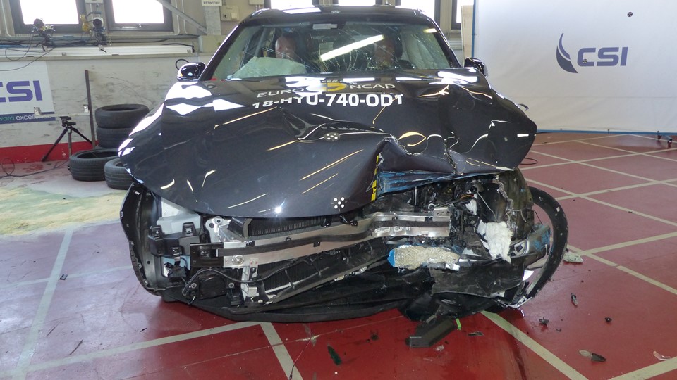 Hyundai NEXO - Frontal Offset Impact test 2018 - after crash