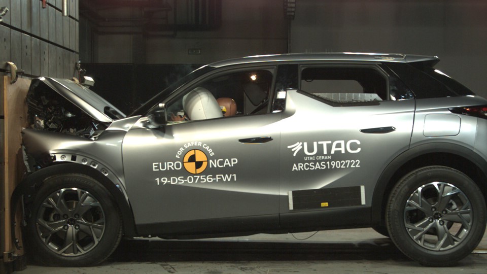 DS 3 Crossback - Frontal Full Width test 2019