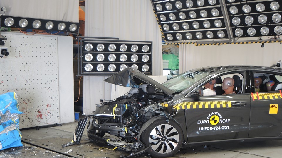 Ford Focus Frontal Offset Impact Test 18 After Crash