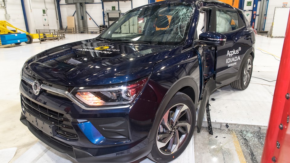 SsangYong Korando - Pole crash test 2019 - after crash