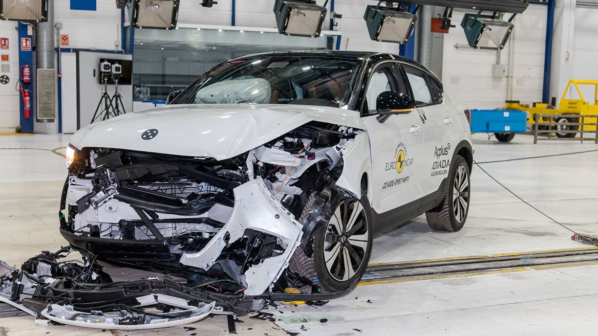 Volvo C40 Recharge - Mobile Progressive Deformable Barrier test 2022 - after crash
