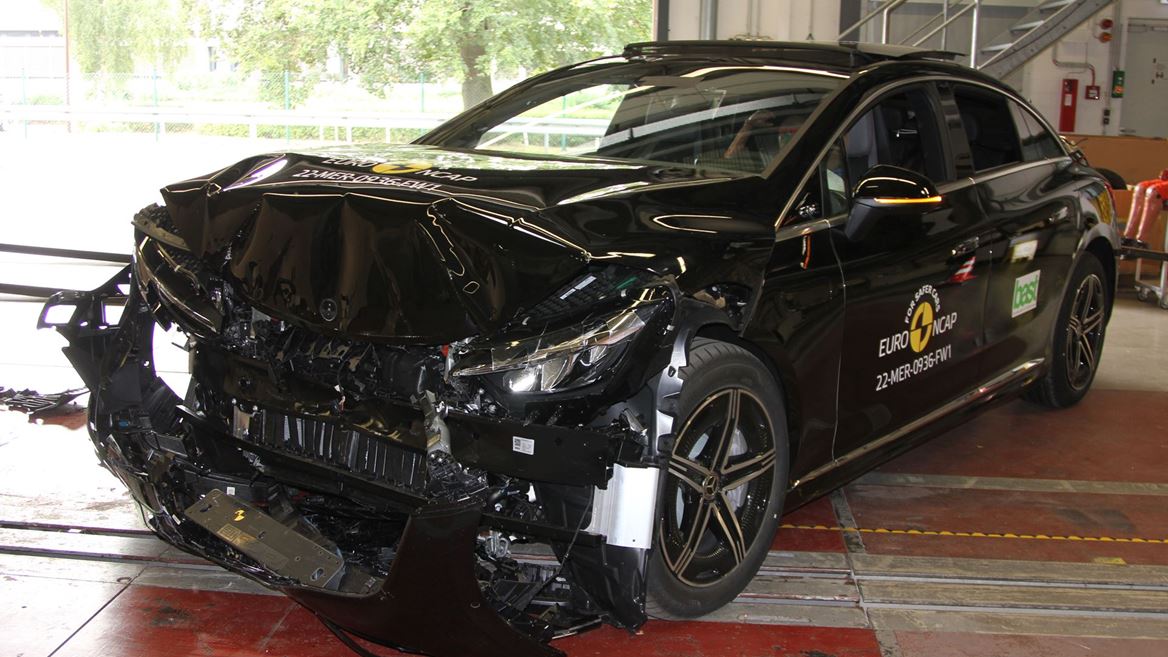 Mercedes-EQ EQE - Full Width Rigid Barrier test 2022 - after crash