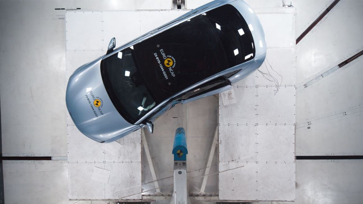 BYD SEAL Side Pole test 2023 after crash