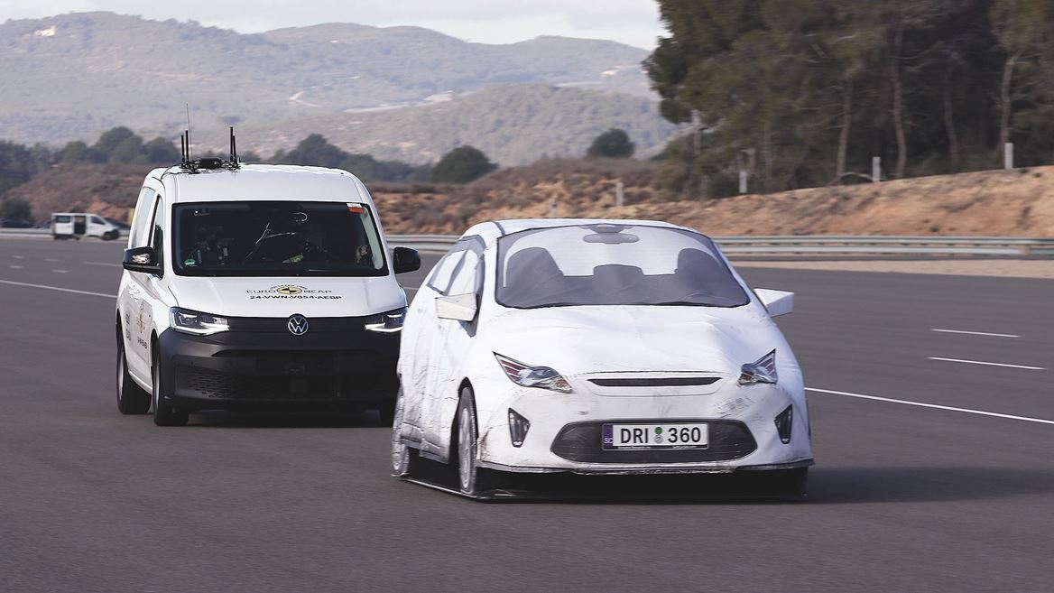 VW Caddy Cargo Commercial Van Safety Tests 2024