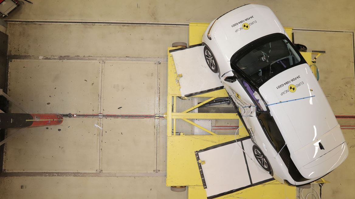 Ford Explorer Side Pole test 2024 after crash