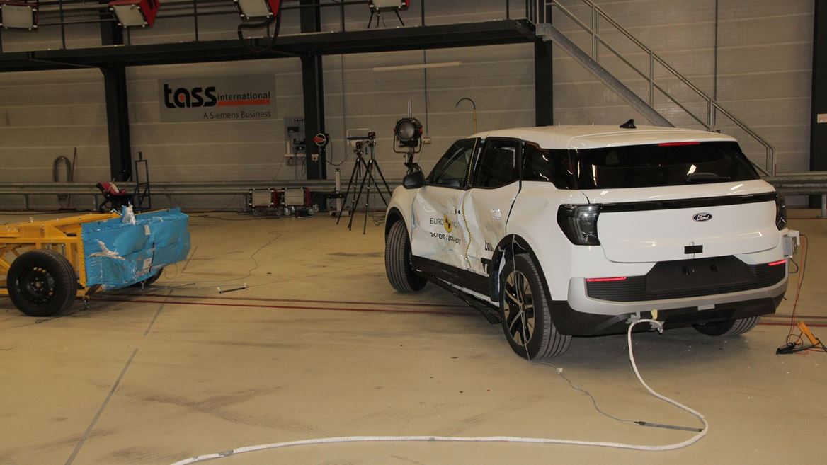 Ford Explorer Side Mobile Barrier test 2024 after crash