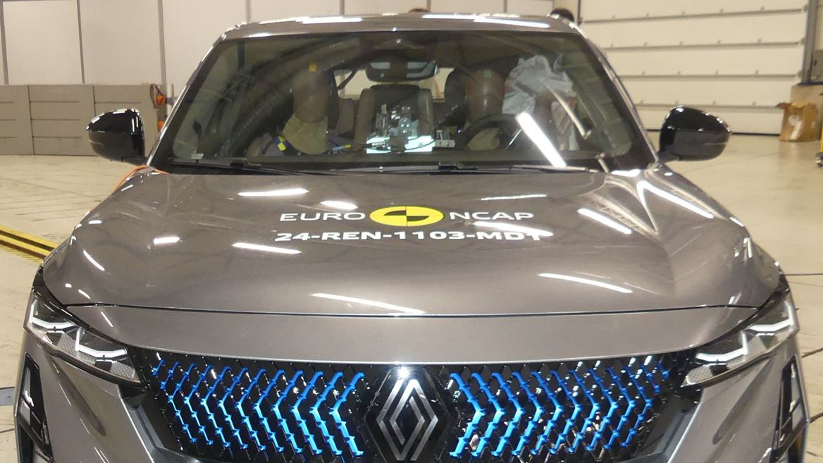 Renault Rafale PHEV Far Side impact test 2022 after crash